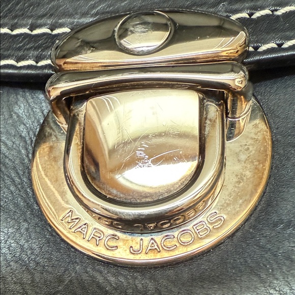 Marc Jacobs Black Leather Shoulder Bag - Picture 14 of 15